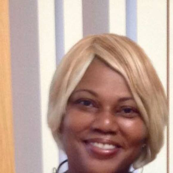 Meet your Posher, Paula - Picture 1 of 1